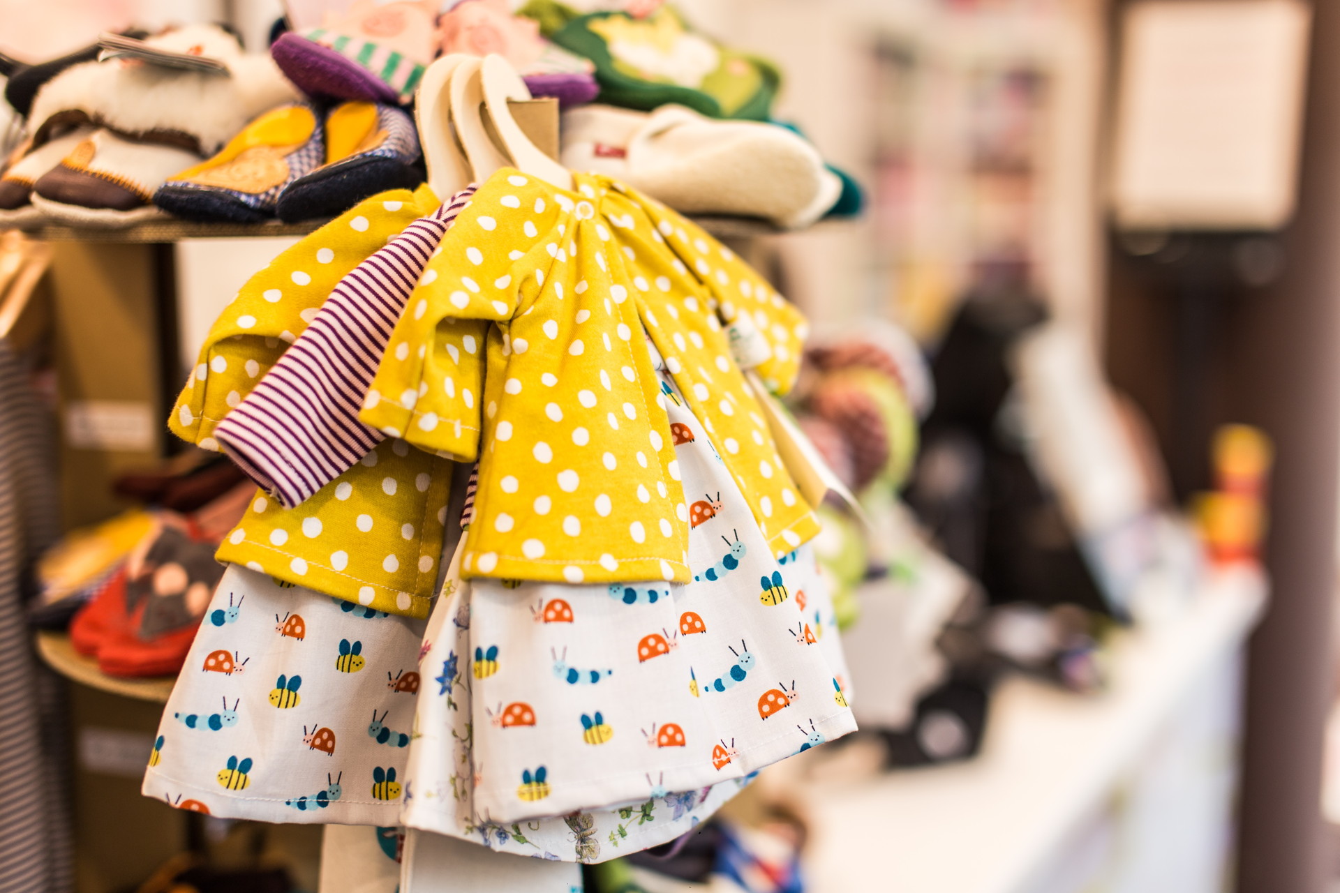 Mở shop quần áo trẻ em cần bao nhiêu vốn là đủ?