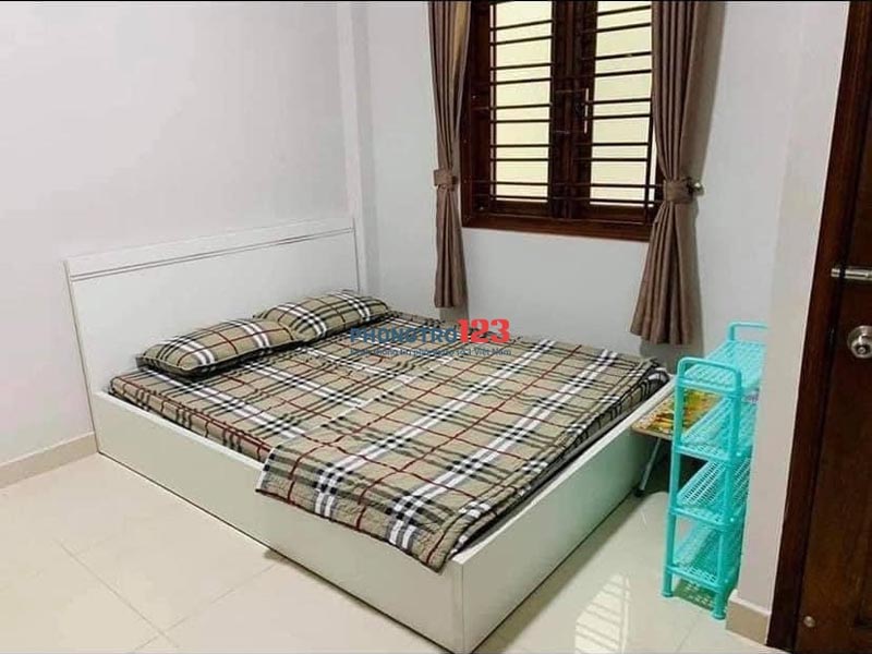 Tìm người ở ghép phòng trọ Tô Hiến Thành, DT 30m2, đủ NT, giá 2,7 triệu/tháng