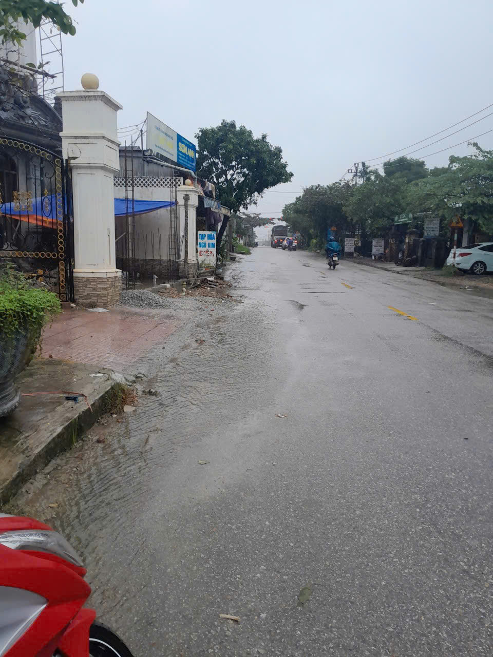 !!Nếu bạn thấy bạn cũng thích có 1 khoảng không để trổng những loại rau mình thích thì hãy gọi số điện thoại để xem đất 150m2 giá 850 triệu