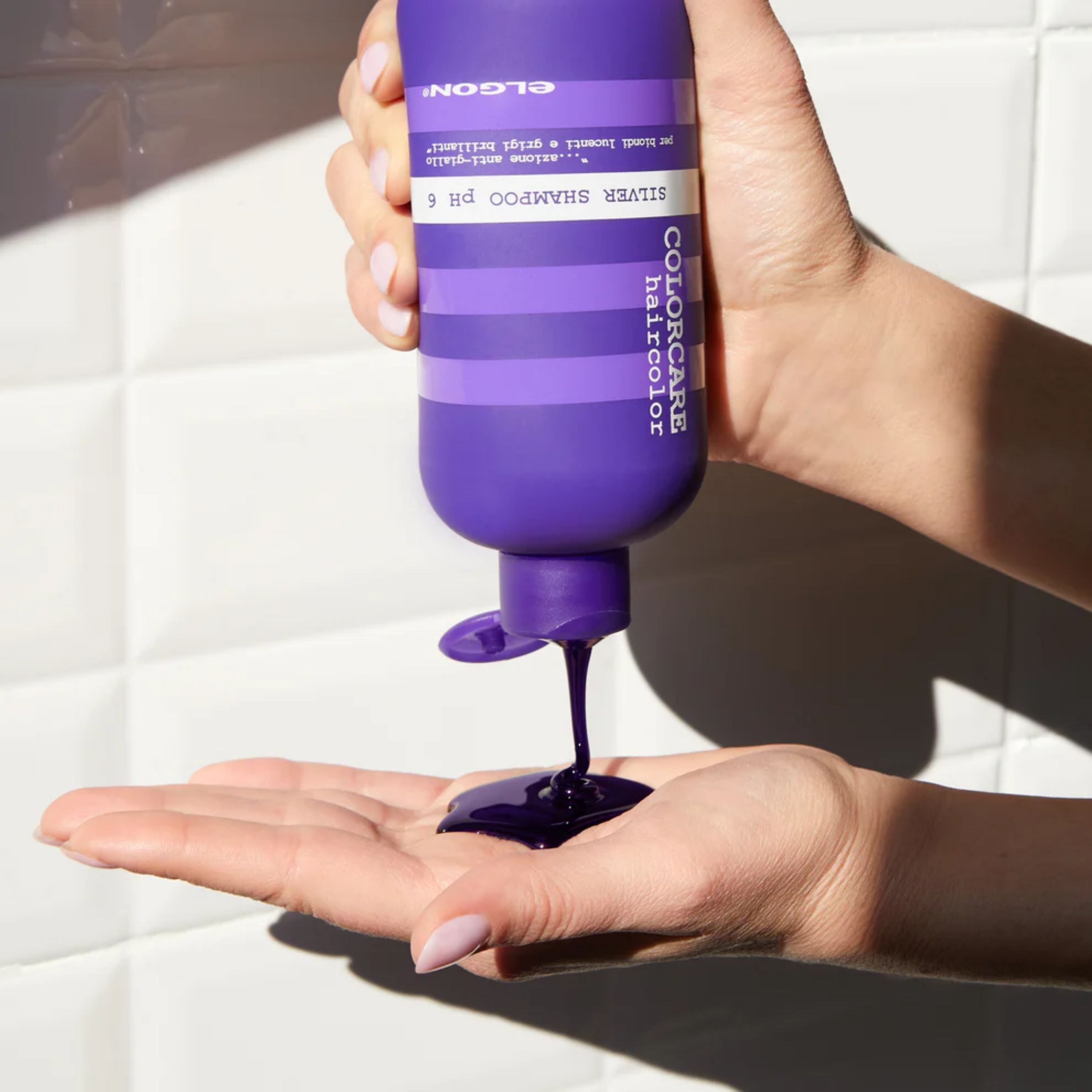 Cách sử dụng dầu gội tím để giữ màu tóc tẩy lâu nhất