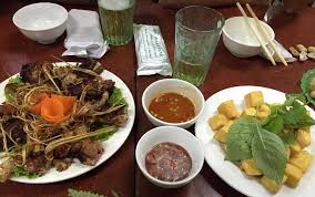 Bia hơi Ven hồ cực chill tại nhà hàng Linh Châu