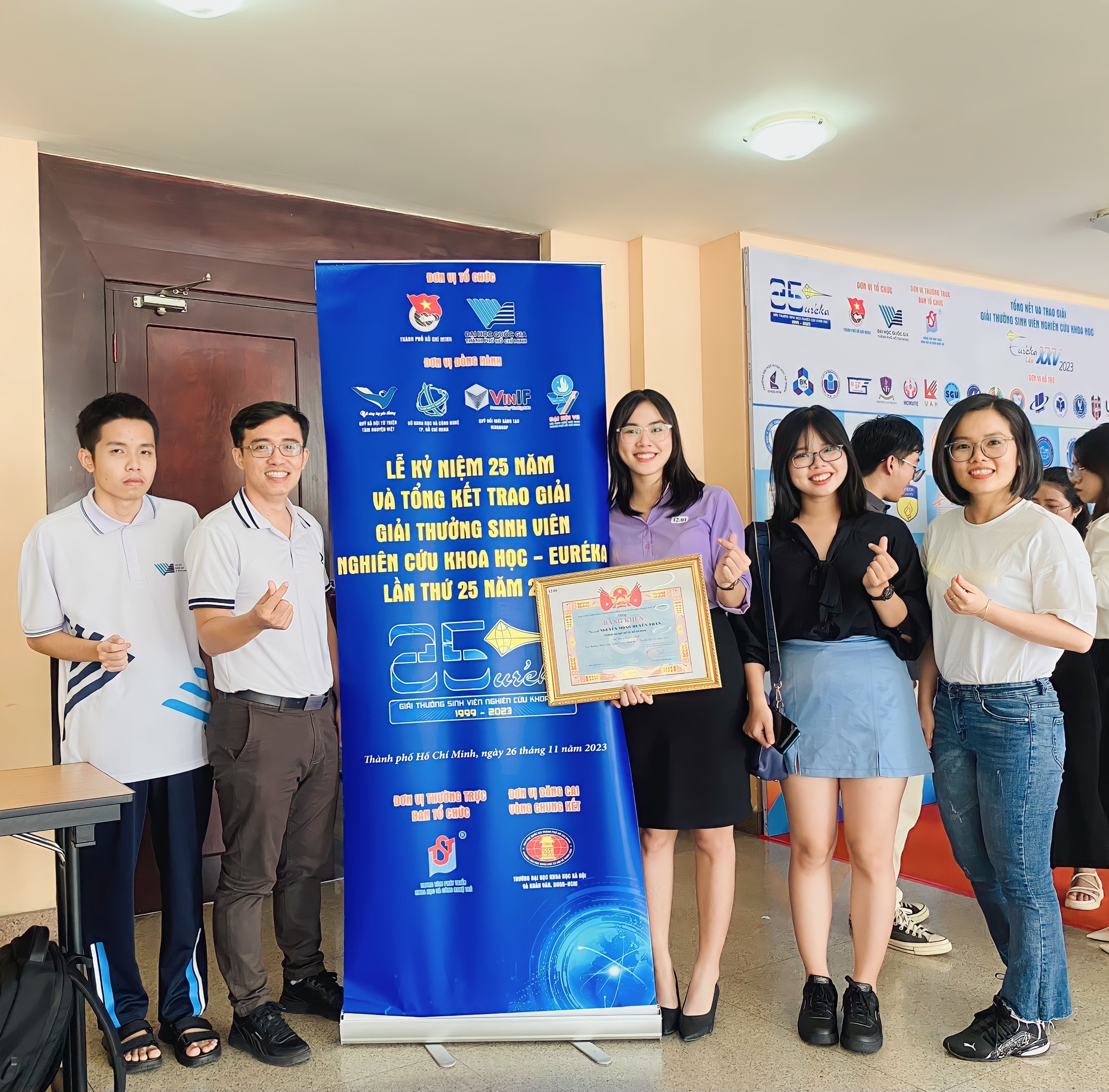 Sinh viên Trường Đại học Mở Thành phố Hồ Chí Minh đạt nhiều thành tích tại Giải thưởng Sinh viên Nghiên cứu Khoa học Euréka lần thứ 25