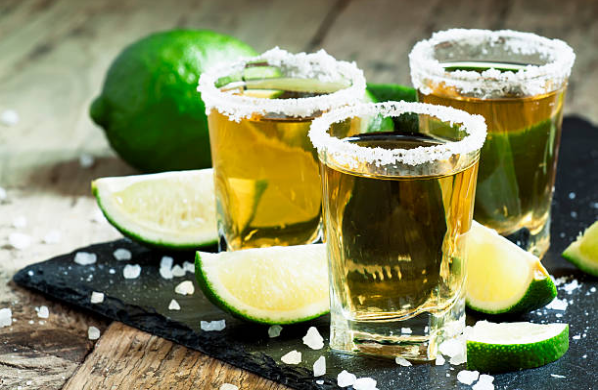 Tìm hiểu về rượu Tequila là gì? Đặc điểm
