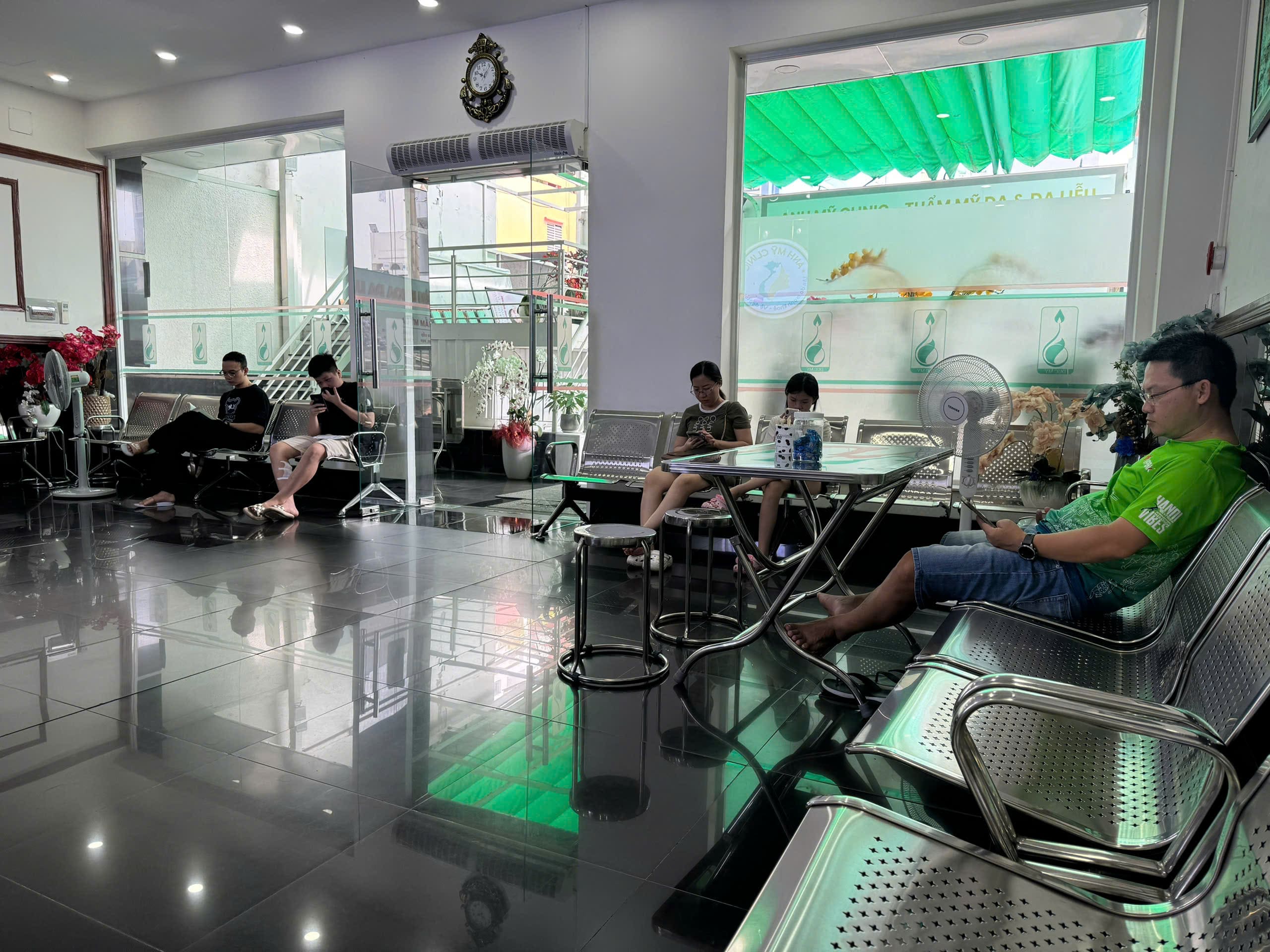 Khu vực lễ t&acirc;n