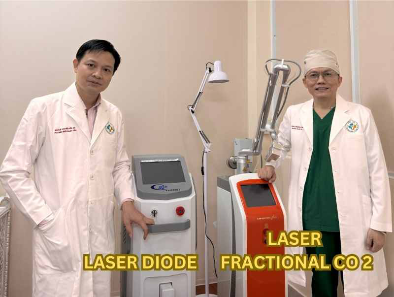 laser-fractional-co-2-tai-tao-be-mat-da-anh-my-clinic.png Laser diode triệt lông, laser fractional CO2 tái tạo bề mặt