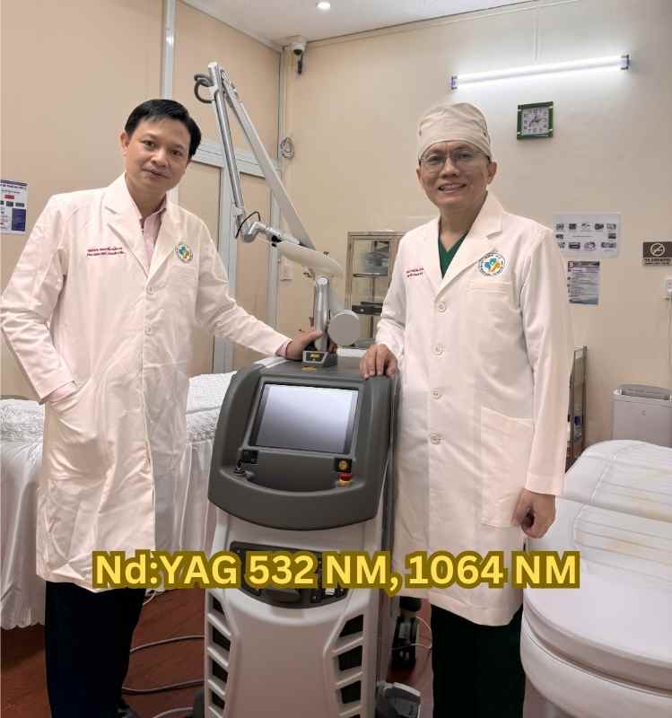 Laser Nd:Yag 532nm, 1064 nm trẻ h&oacute;a da, x&oacute;a sẹo rỗ, x&oacute;a xăm