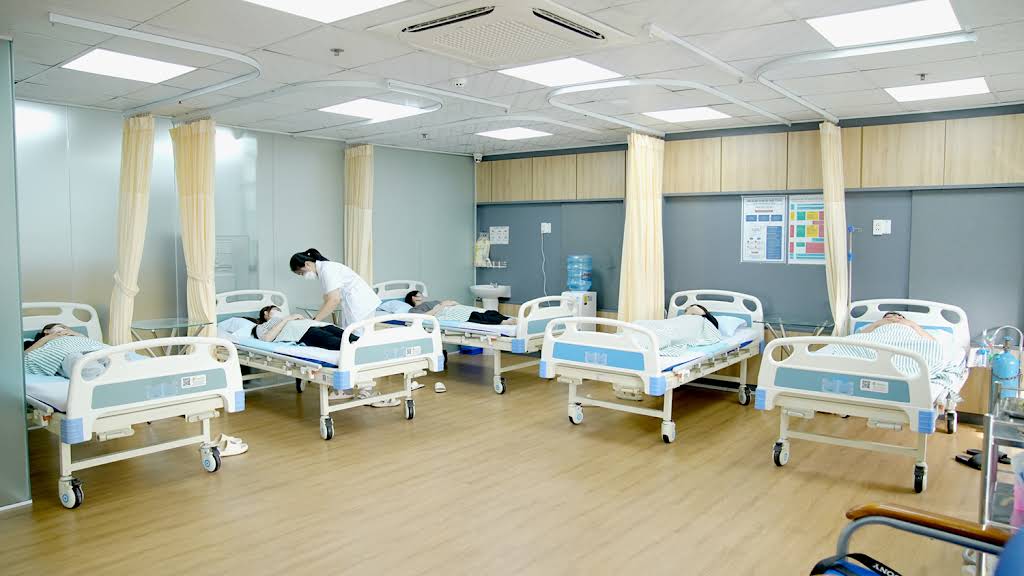 Tư vấn nam khoa trực tuyến miễn phí cùng đội ngũ bác sĩ tay nghề giỏi