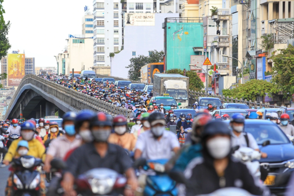 Hình ảnh đường Cộng Hòa vào giờ cao điểm