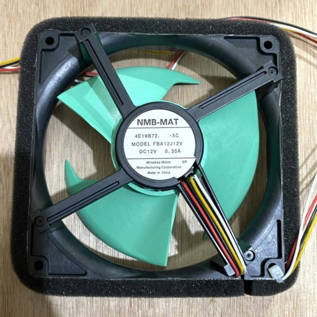 Quạt tủ lạnh NMB 12V 4 dây (12,5x12,5)