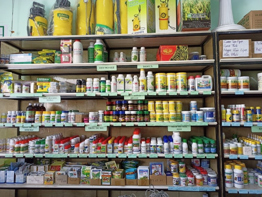 Mở cửa h&agrave;ng b&aacute;n ph&acirc;n b&oacute;n, thuốc trừ s&acirc;u