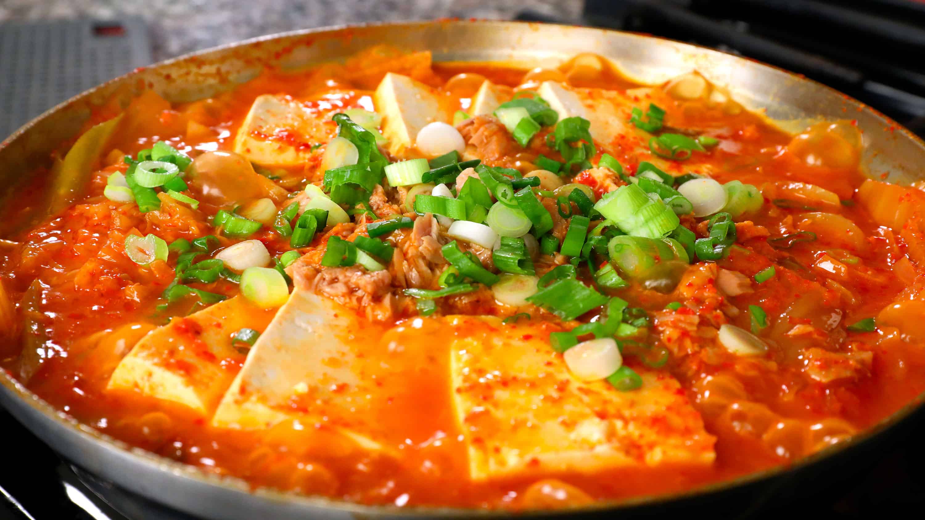lau-kimchi-jjigae