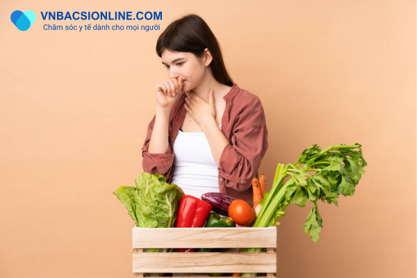 Thiếu rau, thừa thịt trong khẩu phần rất dễ gây bệnh trĩ