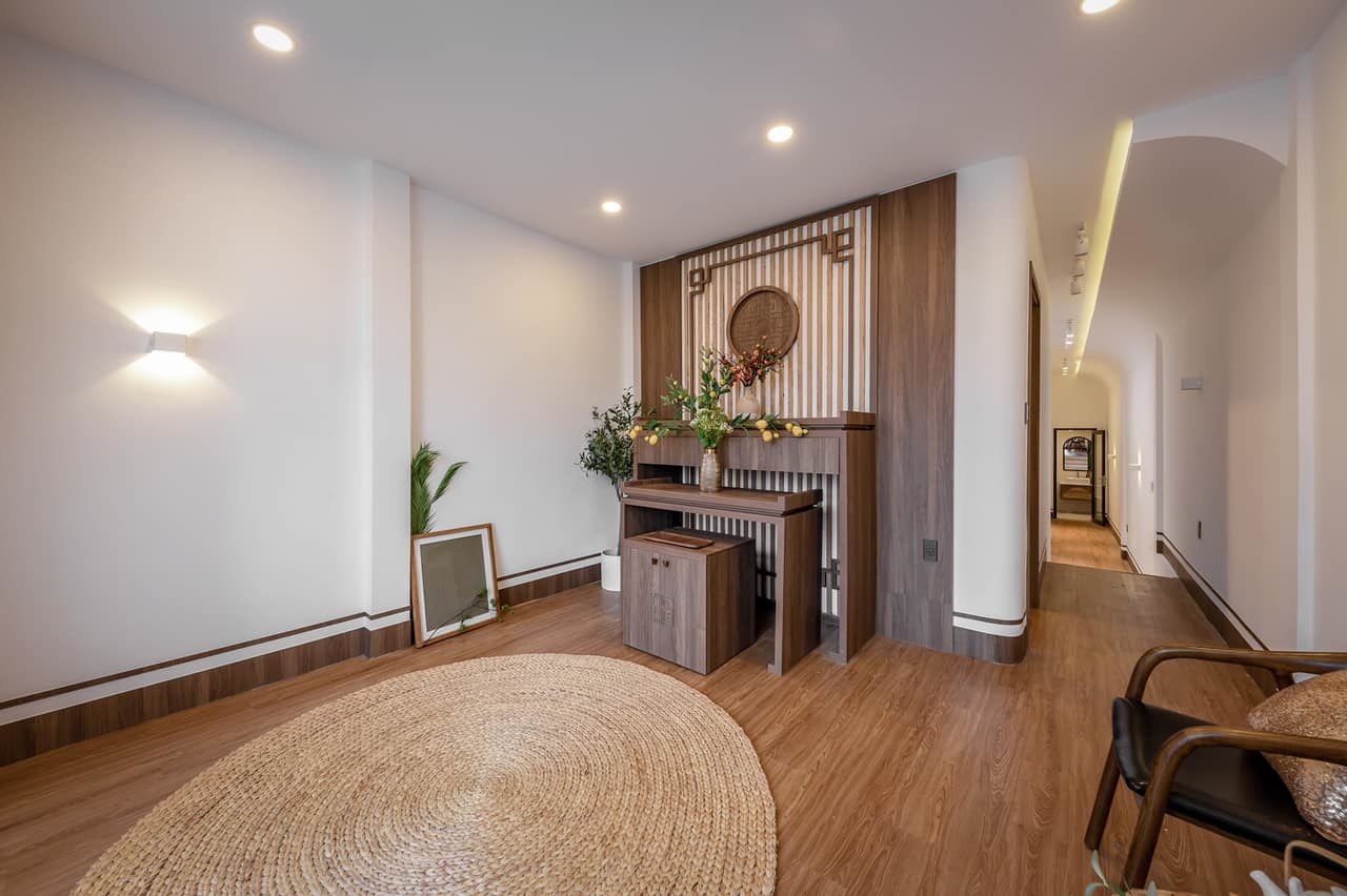 Nên chọn sàn gỗ tự nhiên hay công nghiệp? Mua ở đâu uy tín?