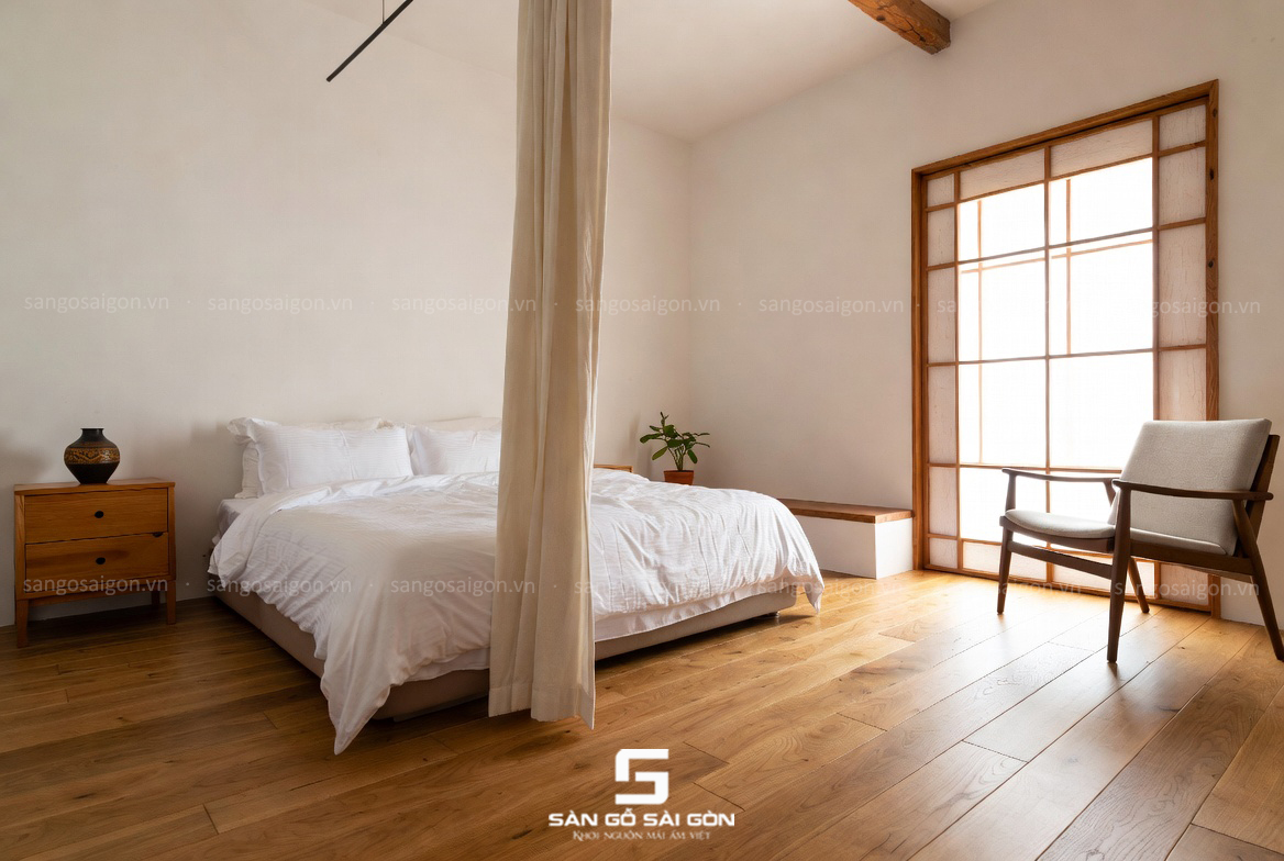 Sàn gỗ tự nhiên màu nâu nhạt dưới góc nhìn vật liệu nội thất