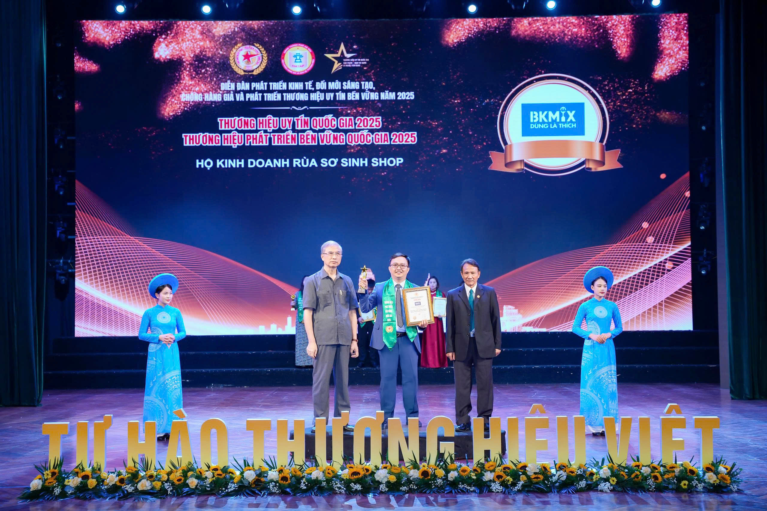 Tự Hào BKMIX – Top 10 Thương Hiệu Phát Triển Bền Vững Quốc Gia 2025 Tự Hào BKMIX – Top 10 Thương Hiệu Phát Triển Bền Vững Quốc Gia 2025