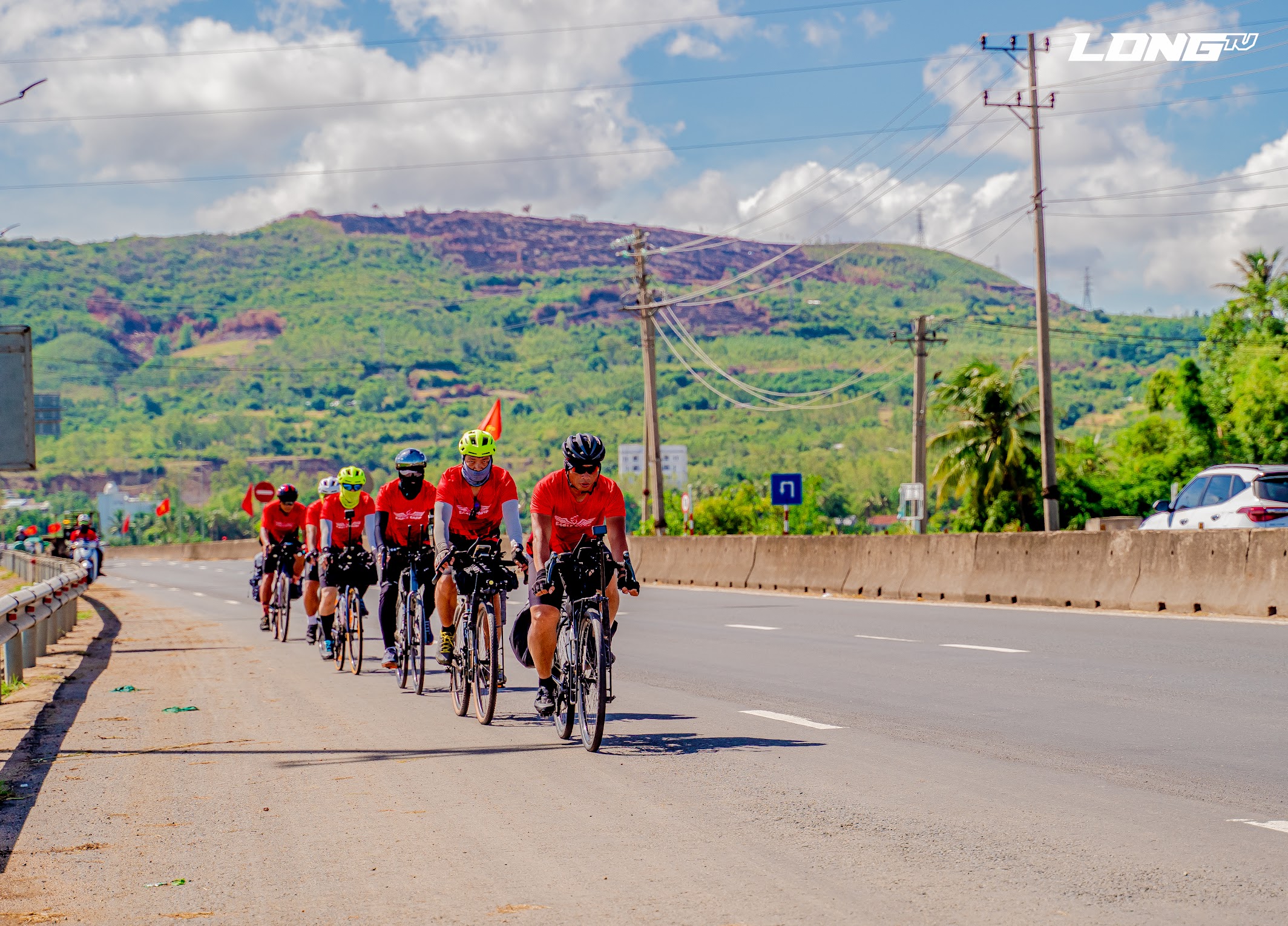 ho-anh-tuan-8.jpg?v=1